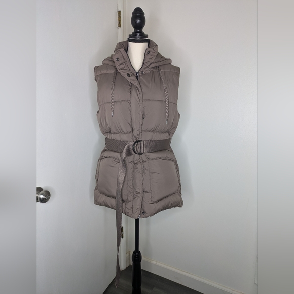 Zella Brown Oversized Hooded Belted Puffer Vest Size Small - Picture 3 of 16